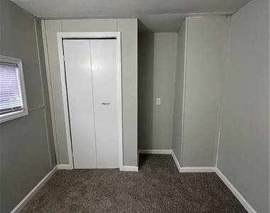 2918 Dunebuggy Lane - Photo Thumbnail 5