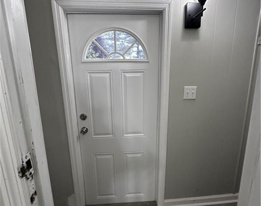 2918 Dunebuggy Lane - Photo Thumbnail 9