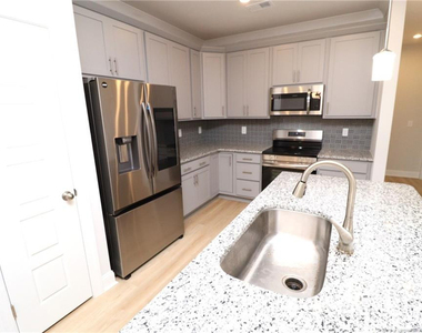 414 Weather Ridge Lane - Photo Thumbnail 11