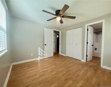 2346 Lake Avenue - Photo Thumbnail 3