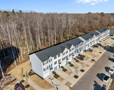 103 Equinox Rdg Terrace - Photo Thumbnail 4