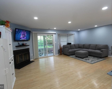 119 Acadia Court - Photo Thumbnail 2