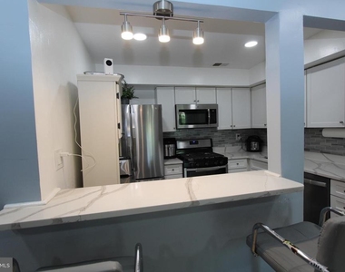 119 Acadia Court - Photo Thumbnail 8