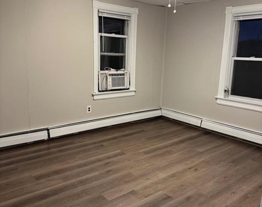 31 Eldridge Avenue - Photo Thumbnail 15