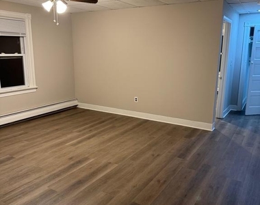 31 Eldridge Avenue - Photo Thumbnail 14