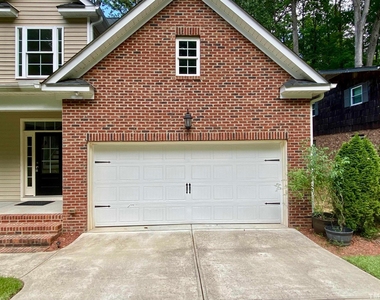 207 Lake Drive - Photo Thumbnail 33