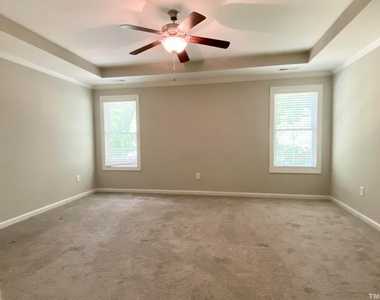 207 Lake Drive - Photo Thumbnail 18