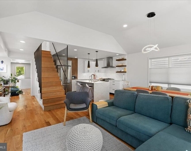23 Leigh Avenue - Photo Thumbnail 8