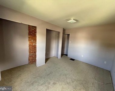 16 Delsea Drive N - Photo Thumbnail 13