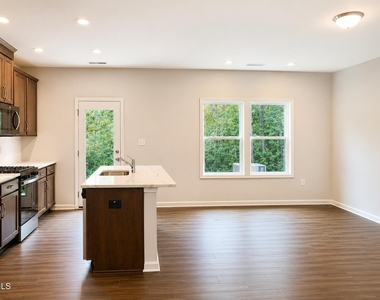 843 Oak Center Drive - Photo Thumbnail 1