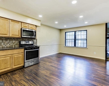 215 Keats Dr - Photo Thumbnail 4