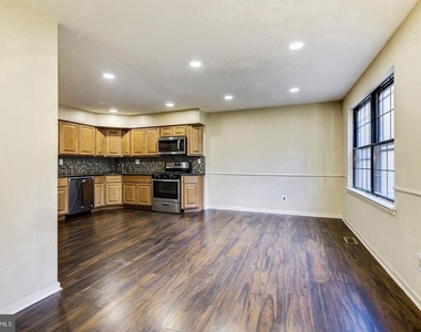 215 Keats Dr - Photo Thumbnail 8