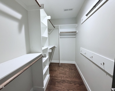 1023 Brighton Road - Photo Thumbnail 12