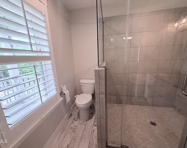 1023 Brighton Road - Photo Thumbnail 14
