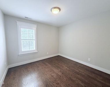 1023 Brighton Road - Photo Thumbnail 8