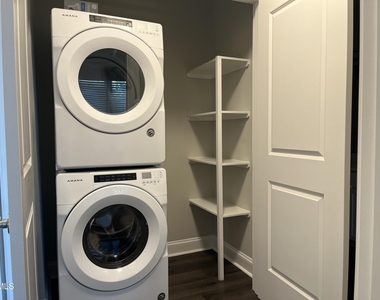 414 S White Street - Photo Thumbnail 6