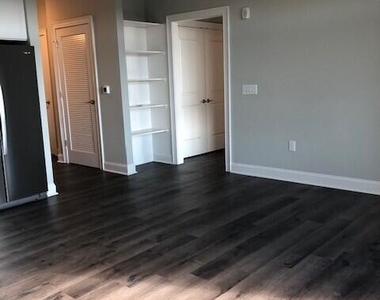 414 S White Street - Photo Thumbnail 4