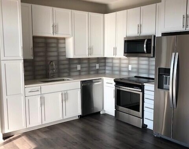 414 S White Street - Photo Thumbnail 3