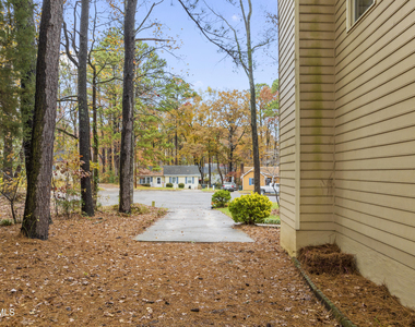 103 Bushberry Court - Photo Thumbnail 14
