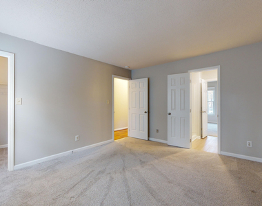 103 Bushberry Court - Photo Thumbnail 38