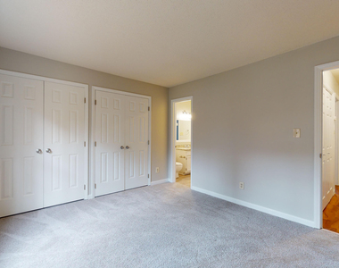 103 Bushberry Court - Photo Thumbnail 34