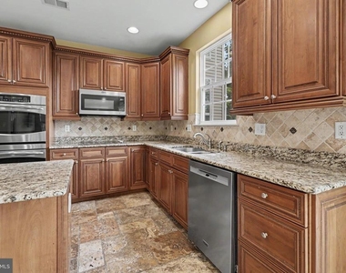 228 Leffler Circle - Photo Thumbnail 20