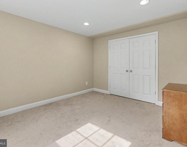 228 Leffler Circle - Photo Thumbnail 60