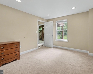 228 Leffler Circle - Photo Thumbnail 59