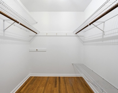 4901 Yadkin Drive - Photo Thumbnail 10