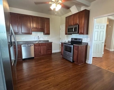 29 Belview Avenue - Photo Thumbnail 5