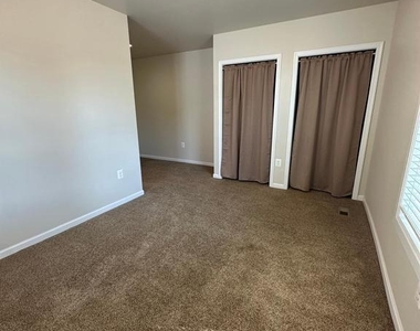 29 Belview Avenue - Photo Thumbnail 14