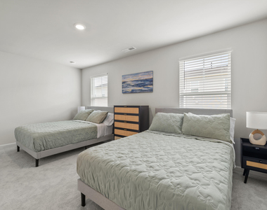 1261 Willow Tree Way - Photo Thumbnail 7
