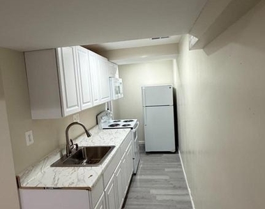 13508 Gullivers Trail - Photo Thumbnail 4