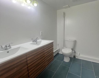 12405 Shafer Lane - Photo Thumbnail 32