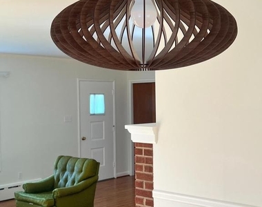 12405 Shafer Lane - Photo Thumbnail 5
