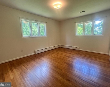 12405 Shafer Lane - Photo Thumbnail 19