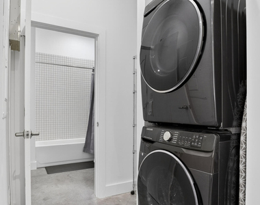 319 Fayetteville Street - Photo Thumbnail 28