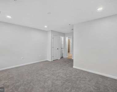 2613 Campus Way N - Photo Thumbnail 12