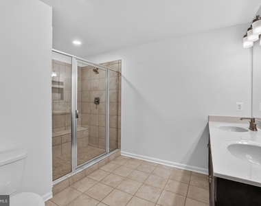 2613 Campus Way N - Photo Thumbnail 14
