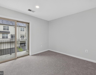 2613 Campus Way N - Photo Thumbnail 20
