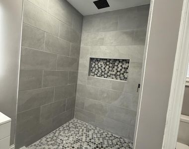 1012 S Franklin Street - Photo Thumbnail 15