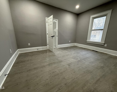 1012 S Franklin Street - Photo Thumbnail 9