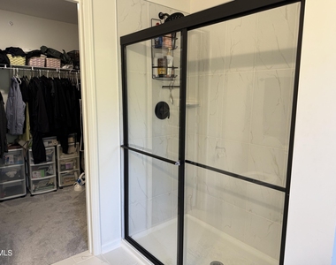 111 Golden Gate Lane - Photo Thumbnail 20