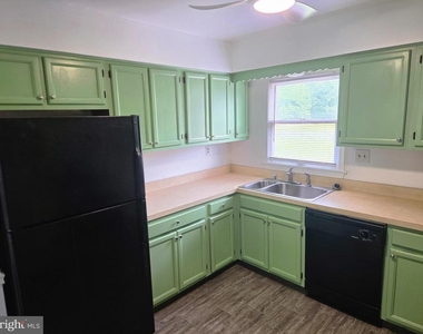 16400 Candy Hill Road - Photo Thumbnail 9