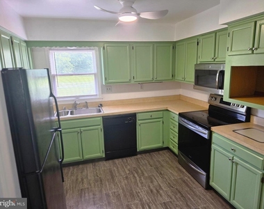 16400 Candy Hill Road - Photo Thumbnail 8