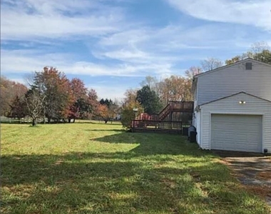 16400 Candy Hill Road - Photo Thumbnail 2