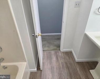 16400 Candy Hill Road - Photo Thumbnail 16