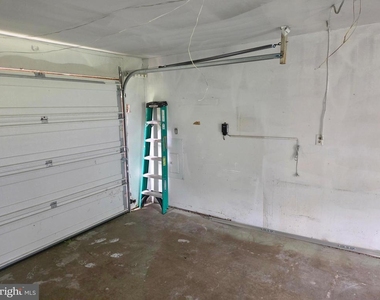16400 Candy Hill Road - Photo Thumbnail 33