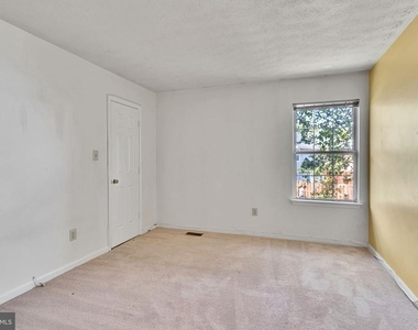 13920 Lord Fairfax Place - Photo Thumbnail 20