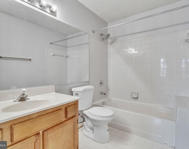 13920 Lord Fairfax Place - Photo Thumbnail 19